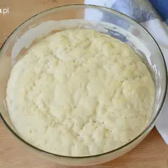 Czy ciasto na pizzę można mrozić? Odkryj praktyczne porady!