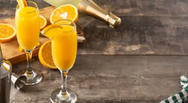 Mimoza drink - idealny przepis na orzeźwiający koktajl na każdą okazję